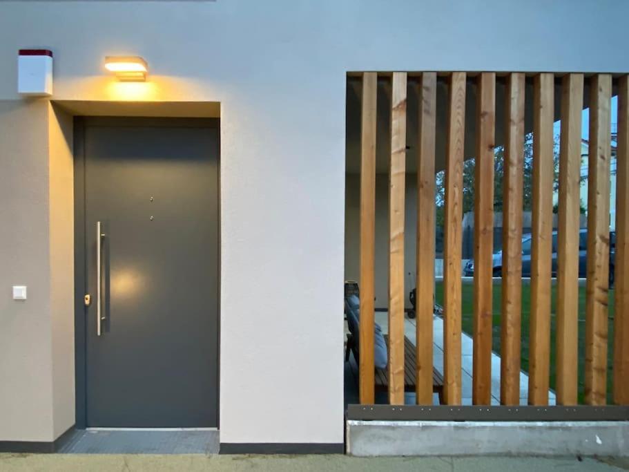 Modern Studio Gardenia_Gartenwohnung Alte Donau Vienna Esterno foto